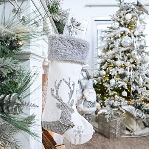 Valery Madelyn Smrznuta zimsko srebrno bijeli božićni ukrasi Bundle Chritmas Wood Sign + Božić + Božićne čarape