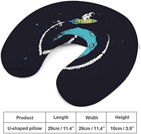 Astronaut Flying Urion Orbit Planet Pločev jastuk za putni jastuk u obliku zrakoplovne putničke karte