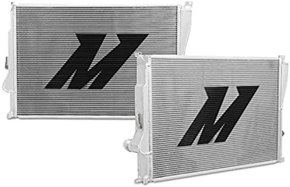 Mishimoto MGRAD-E46-01 performance aluminijumski radijator kompatibilan sa BMW E46 3-serijom 1999-2006