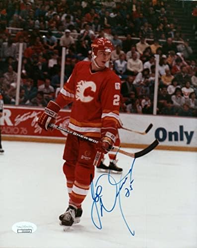 Joe Nieuwendyk potpisao hokejsku fotografiju 8x10 sa JSA COA - AUTOGREM NHL Photos