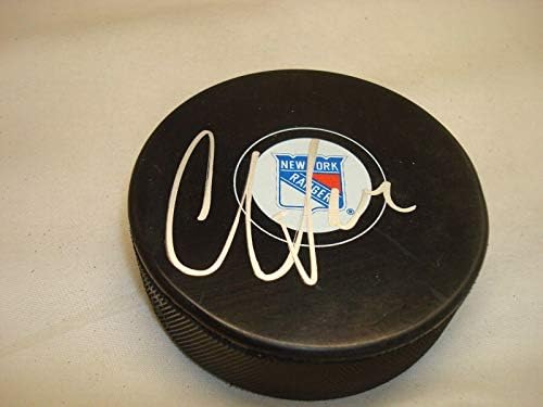 Oscar Lindberg potpisao New York Rangers Hockey Puck Autographed 1B-Autographed NHL Pucks