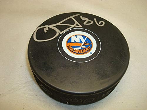 Nikolay Kulemin potpisao je hokejaški pak sa ostrva New York sa autogramom NHL pak sa 1a autogramom