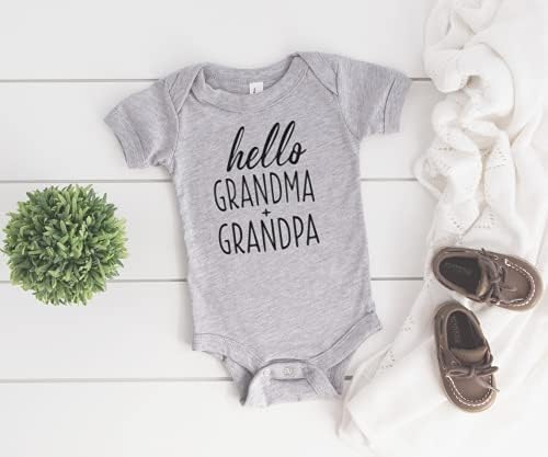 Najava trudnoće za bake i bake veličine 0-3 mjeseca: Pozdrav baka + djed Baby Najava za obiteljsku romu. Djevojčica