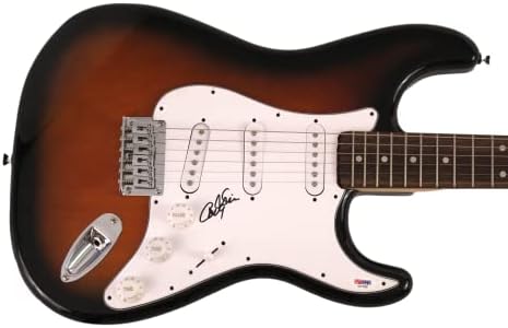 Carly Simon potpisan autogram Fender Stratochaster Električna gitara sa PSA / DNK autentičnošću - nema tajna, hitnih kolača, reprodukcije, dječaci, drugi putnik, baklja, razmažena djevojka, a romansu, imam U posljednje vrijeme vidjeli ste me, mjesečina serenada